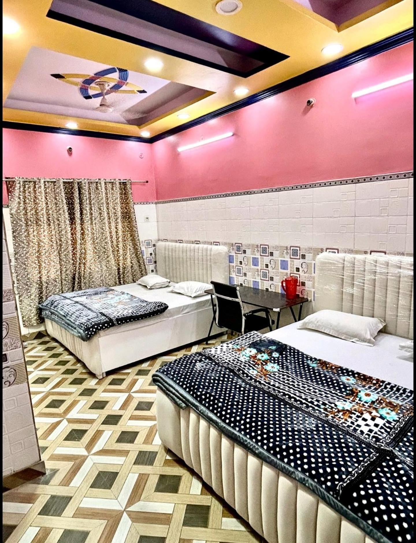 Jaipur Palace New Delhi