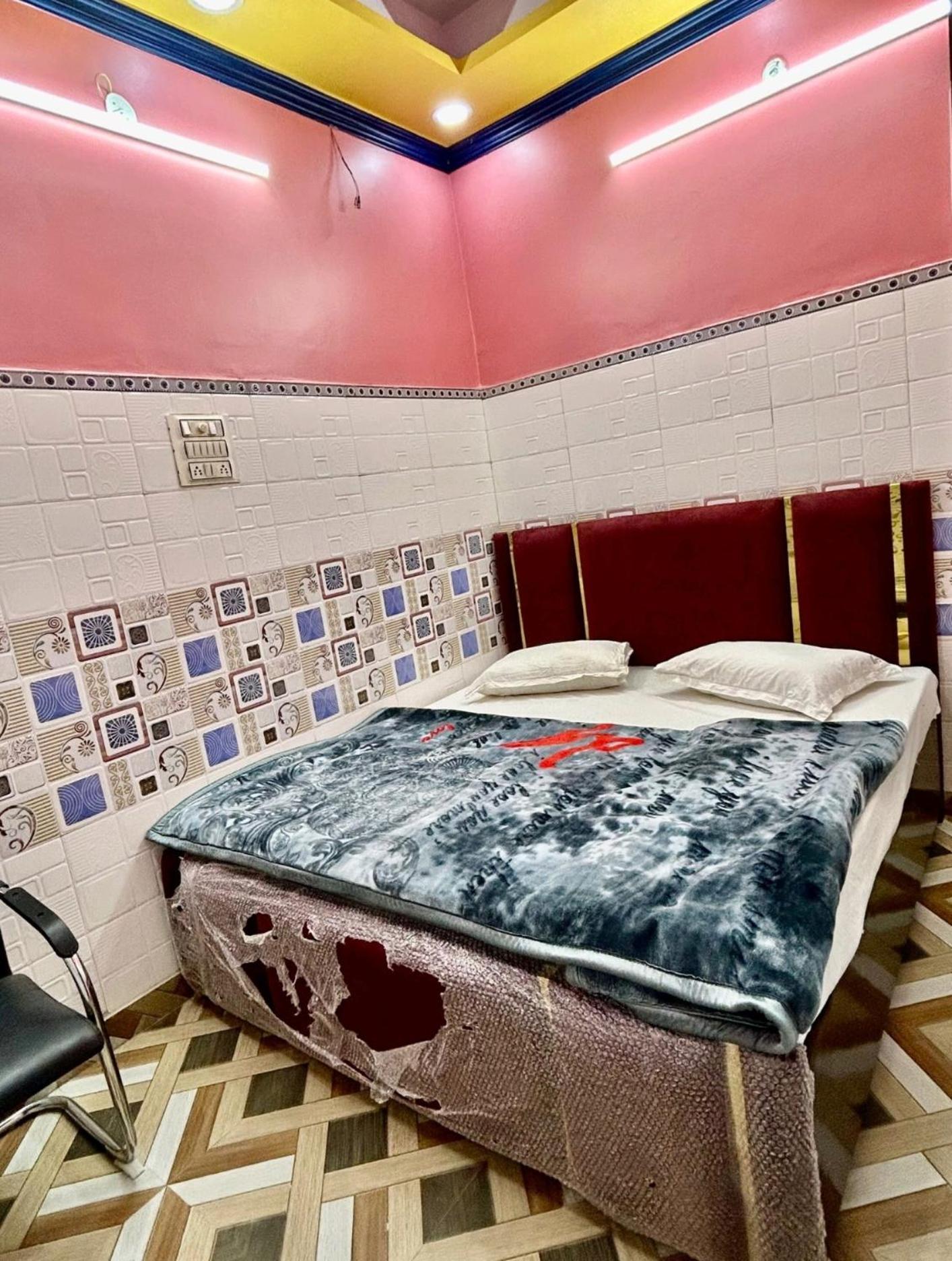 Hotel Jaipur Palace New Delhi