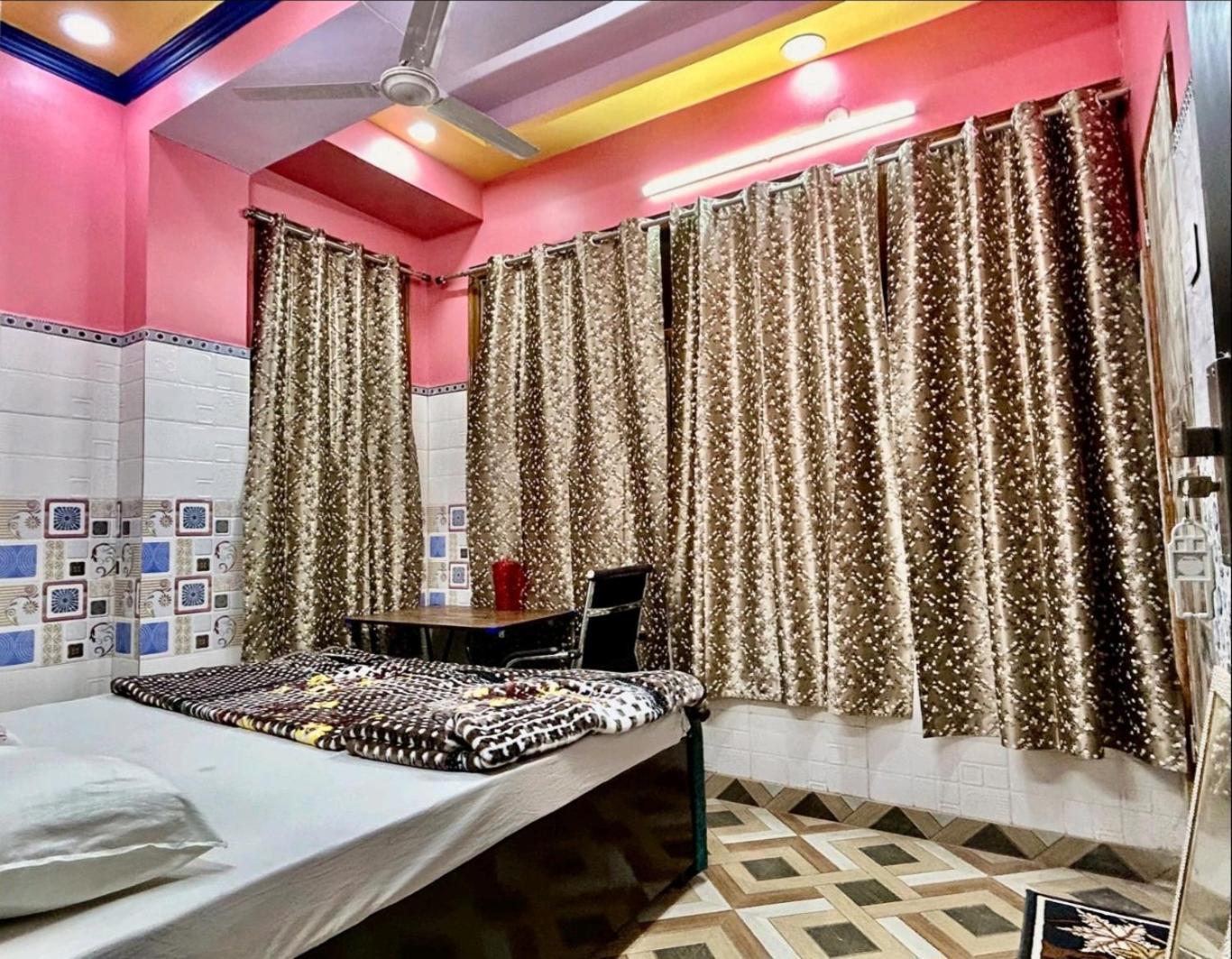Jaipur Palace 3*